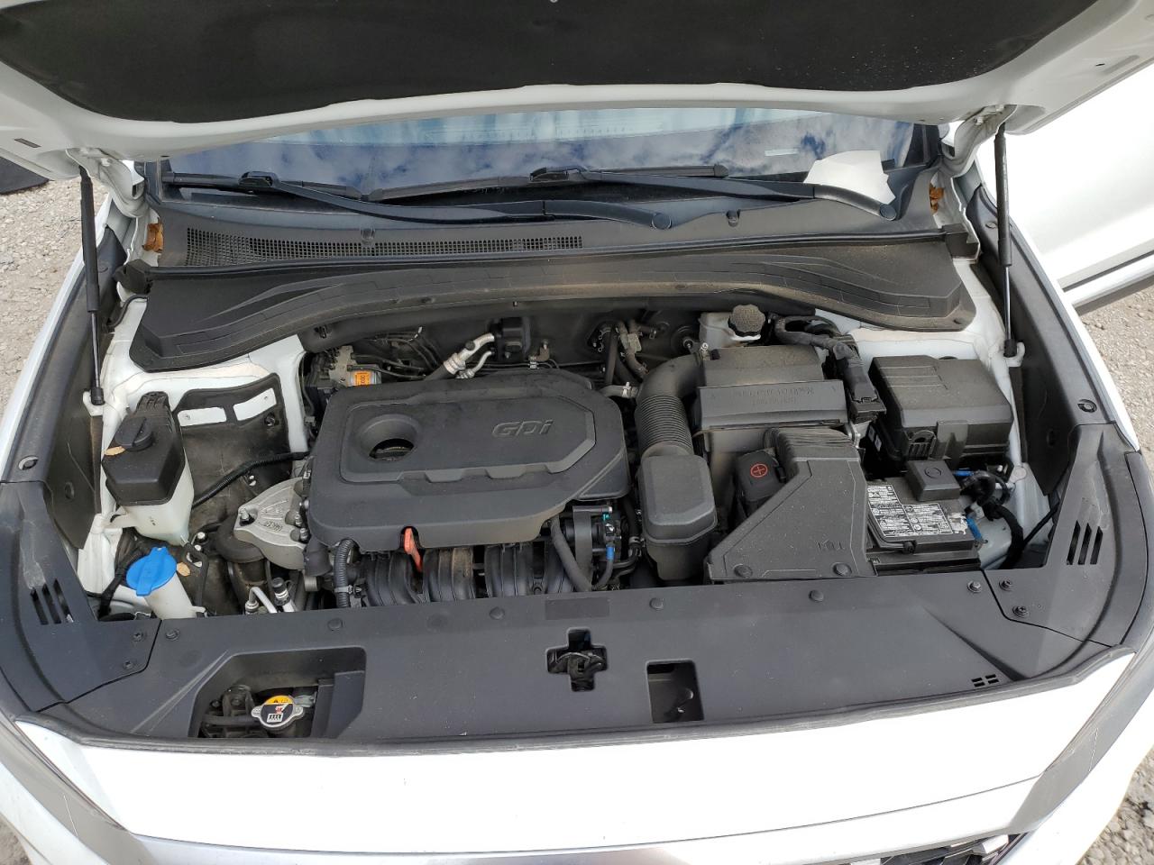 2020 Hyundai Santa Fe - Image 13