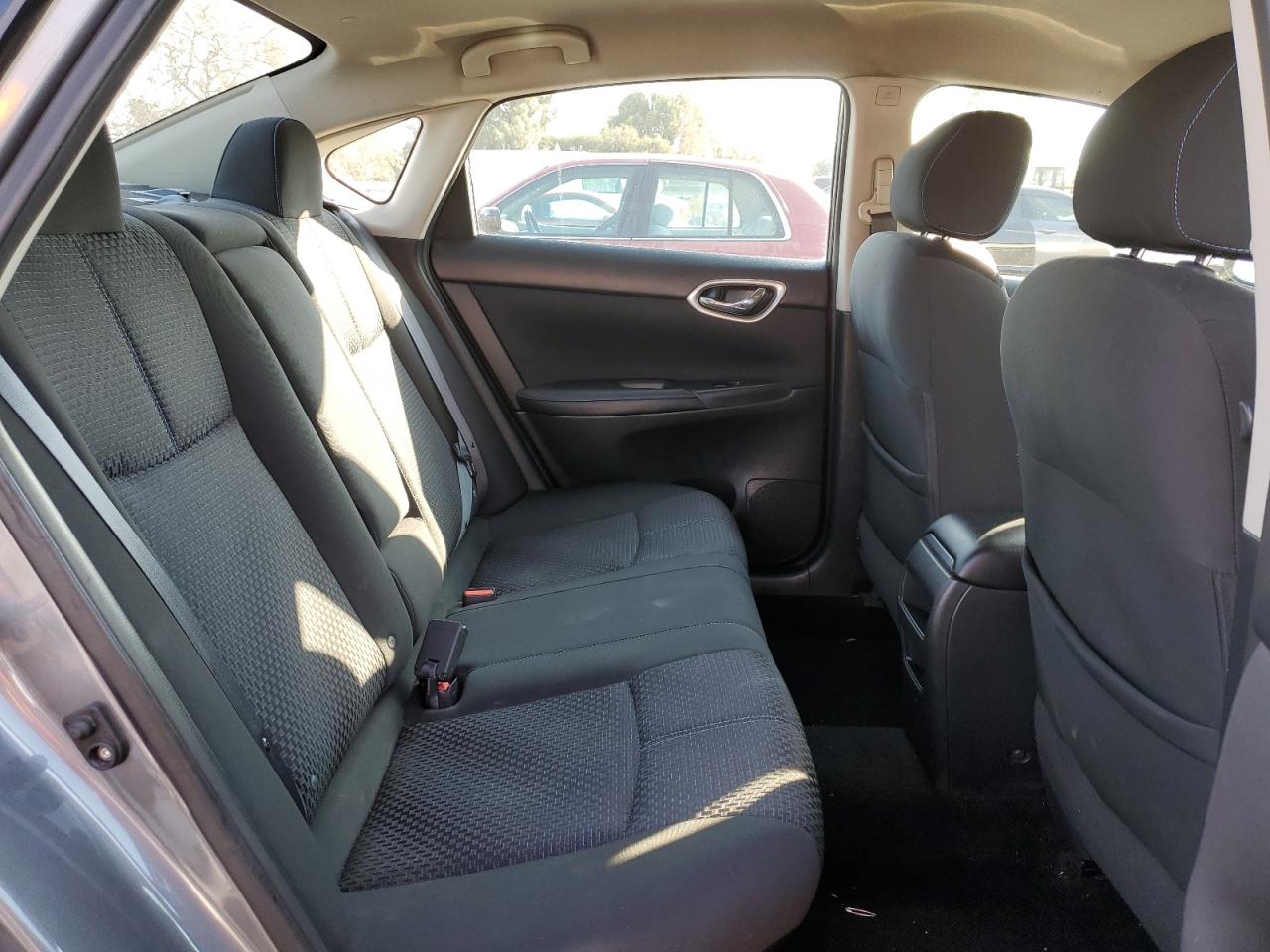 2016 Nissan Sentra - Image 10