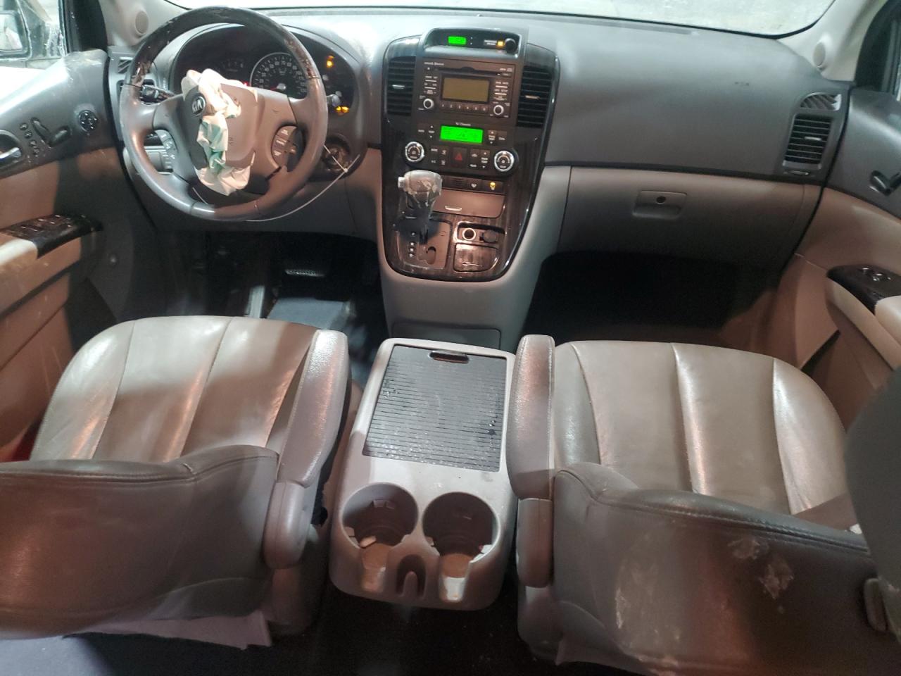 2014 Kia Sedona - Image 8