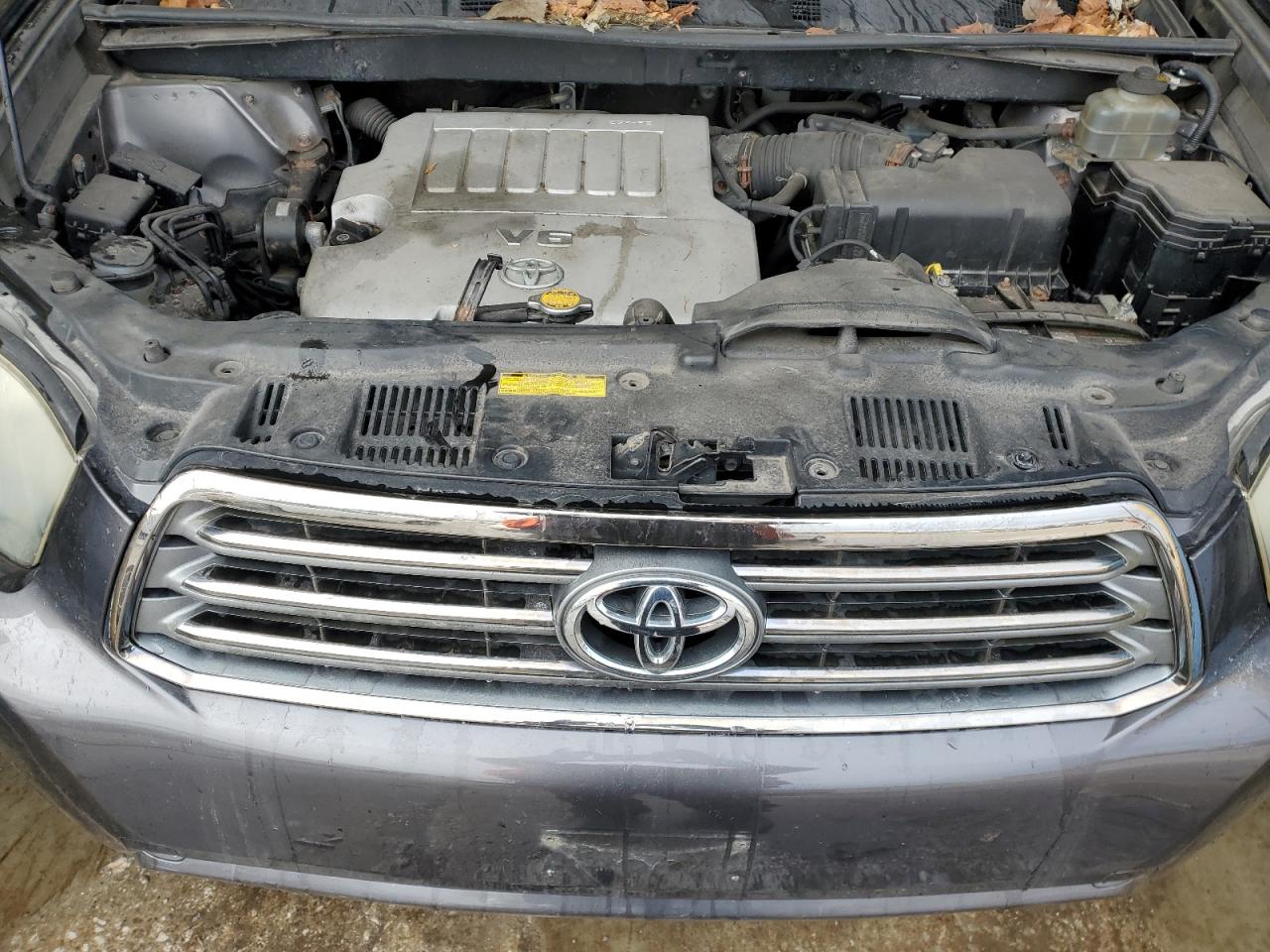 2009 Toyota Highlander - Image 12