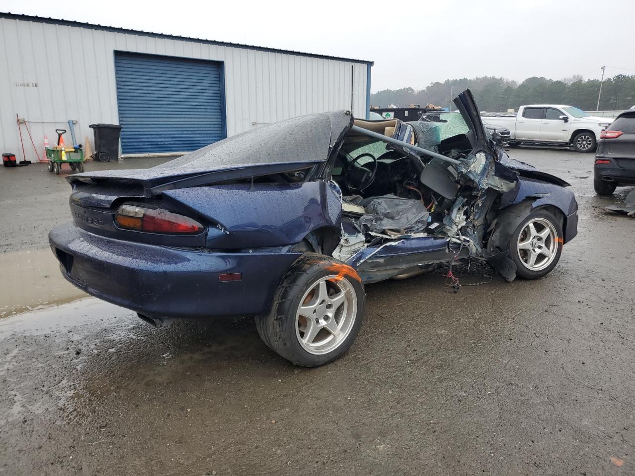 2002 Chevrolet Camaro - Image 3