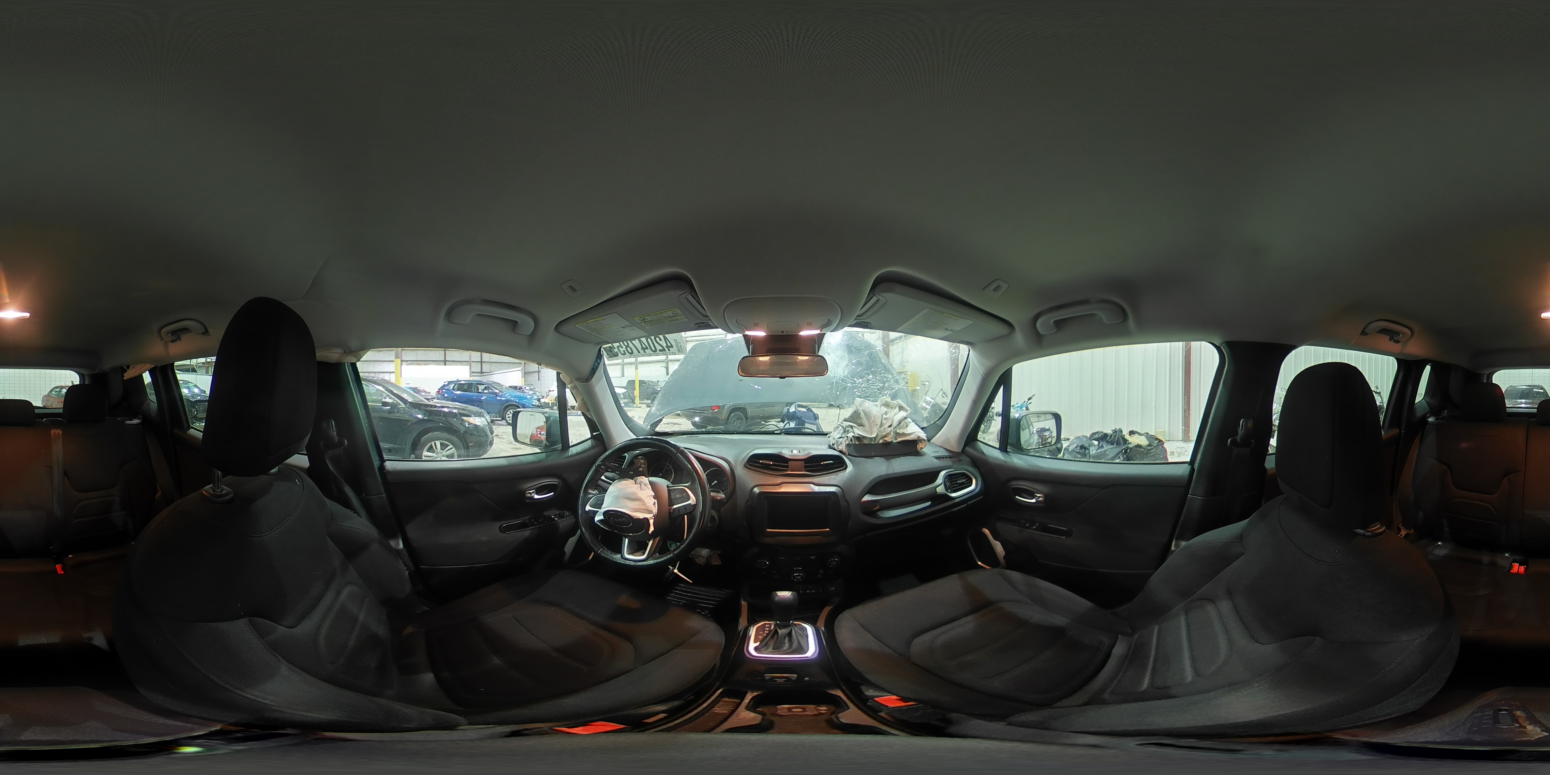 2018 Jeep Renegade - Image 14