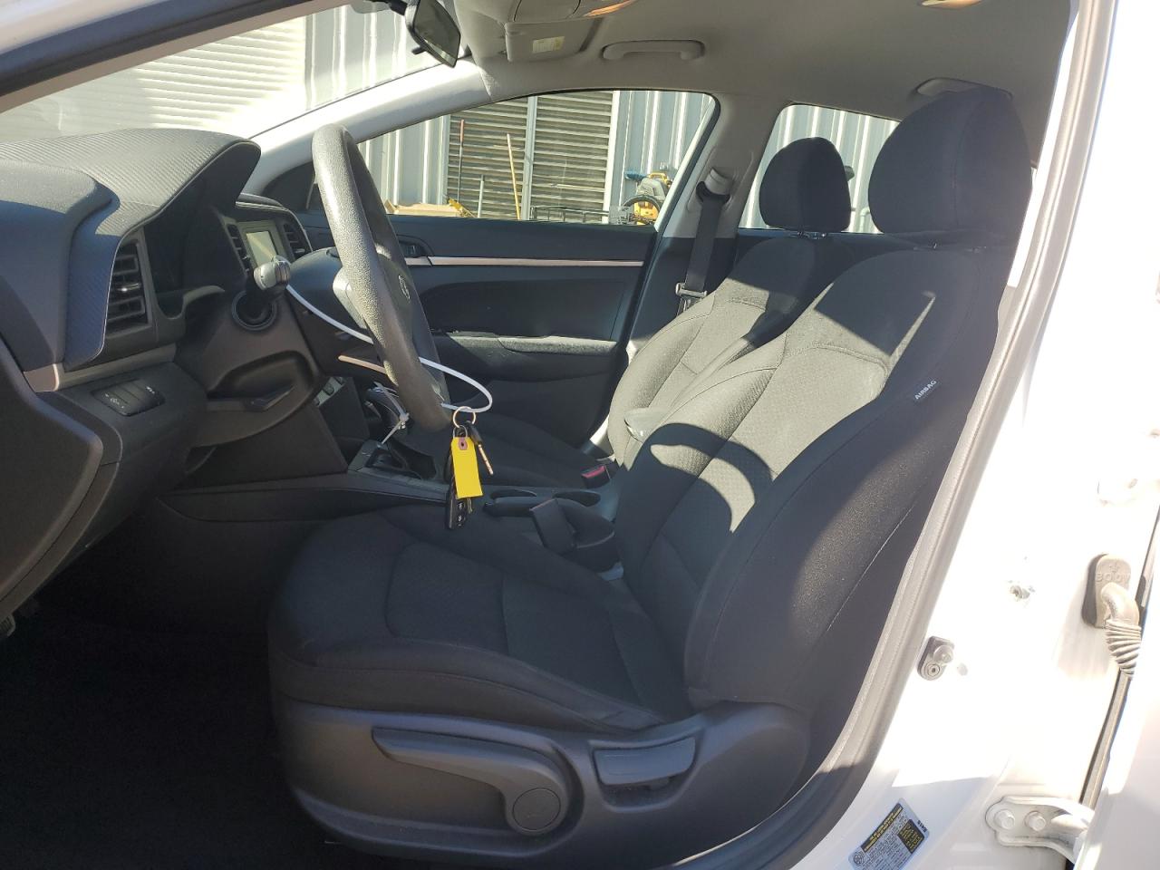 2019 Hyundai Elantra - Image 7
