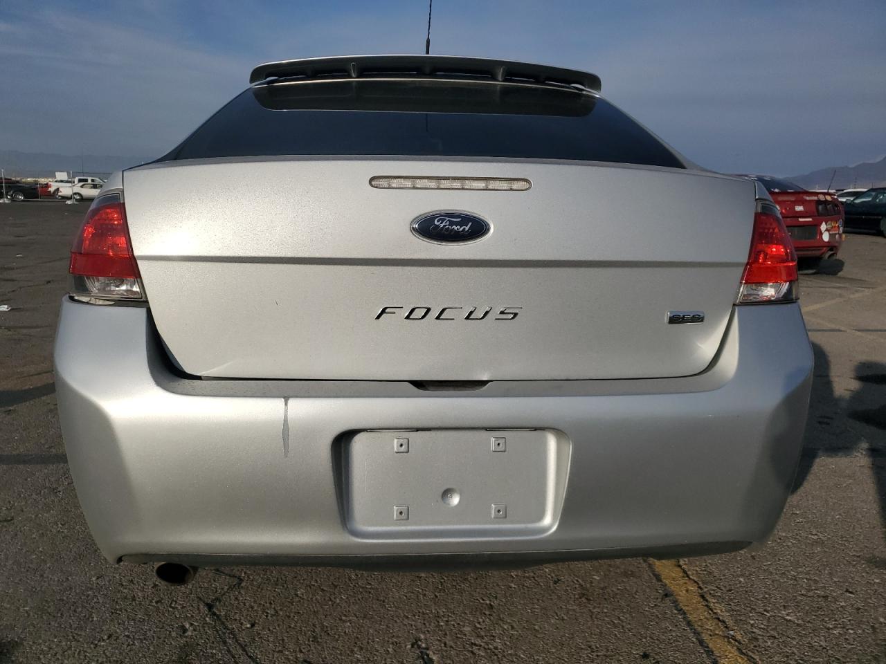 2010 Ford Focus - Image 6