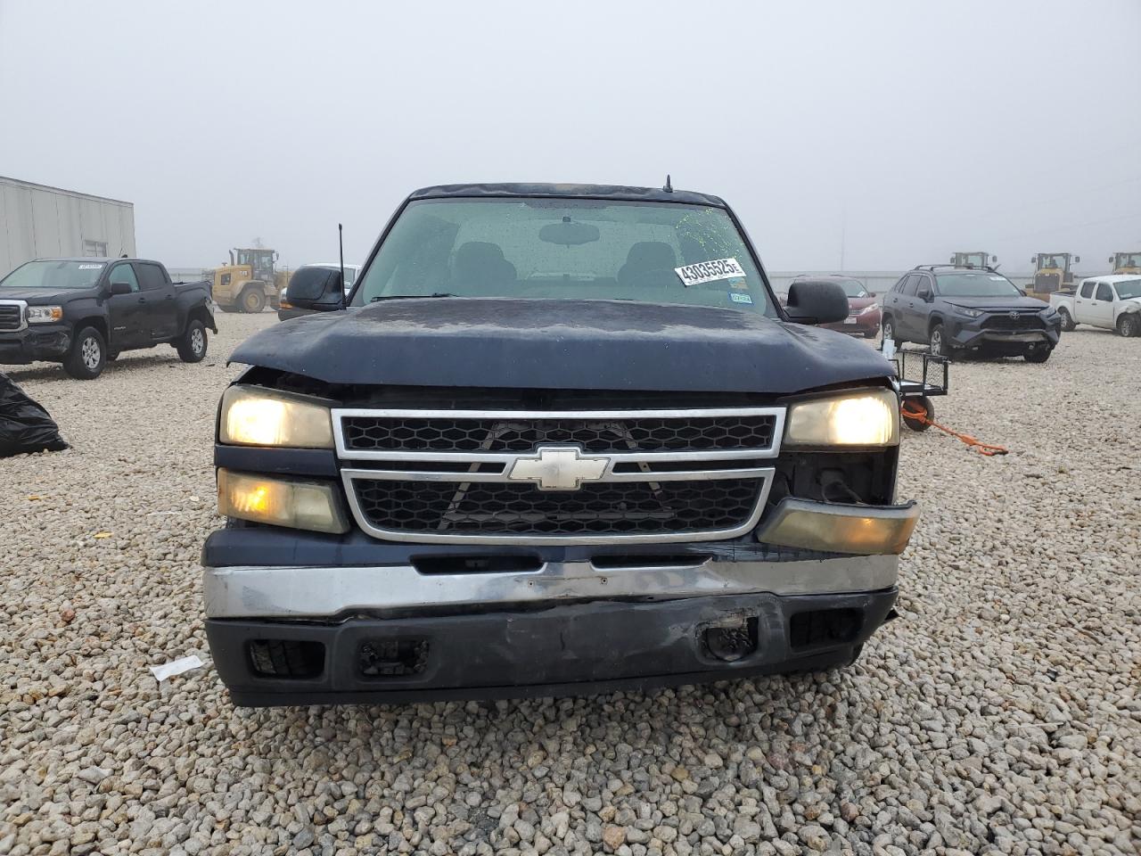 2006 Chevrolet Silverado - Image 5