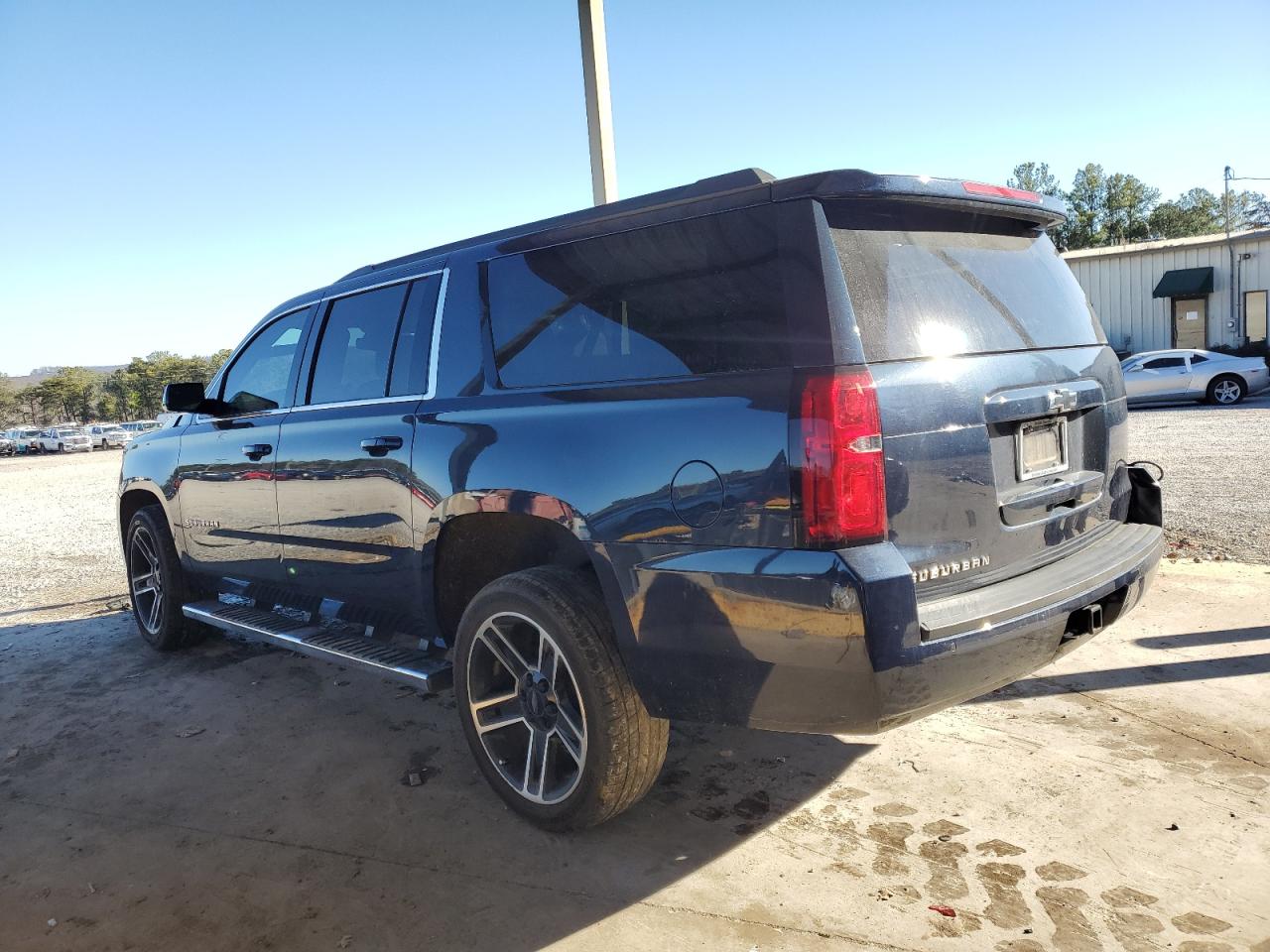 2020 Chevrolet Suburban - Image 2