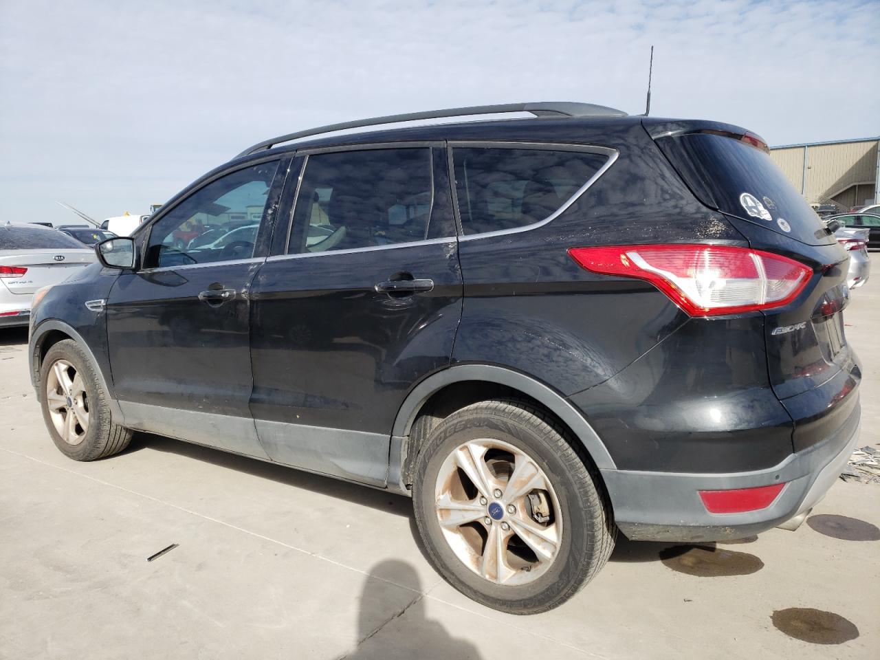 VIN 1FMCU0GX0EUC67610 2014 FORD ESCAPE no.2