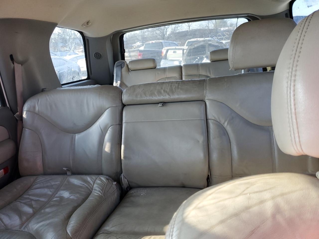 2000 GMC Yukon - Image 10