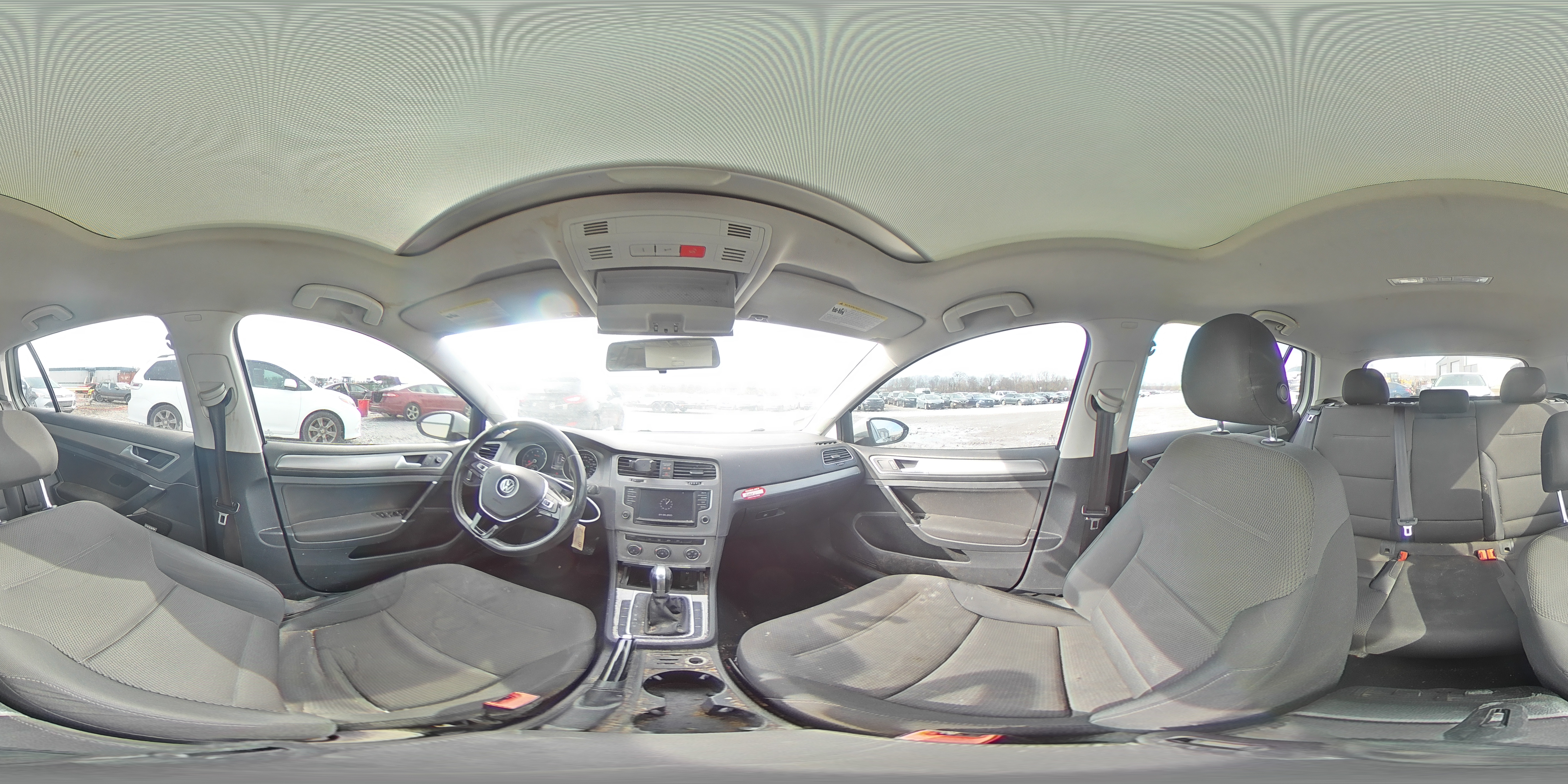 2016 Volkswagen Golf - Image 14