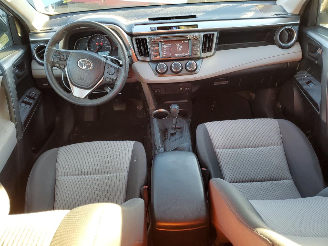 2015 Toyota RAV 4 - Image 8