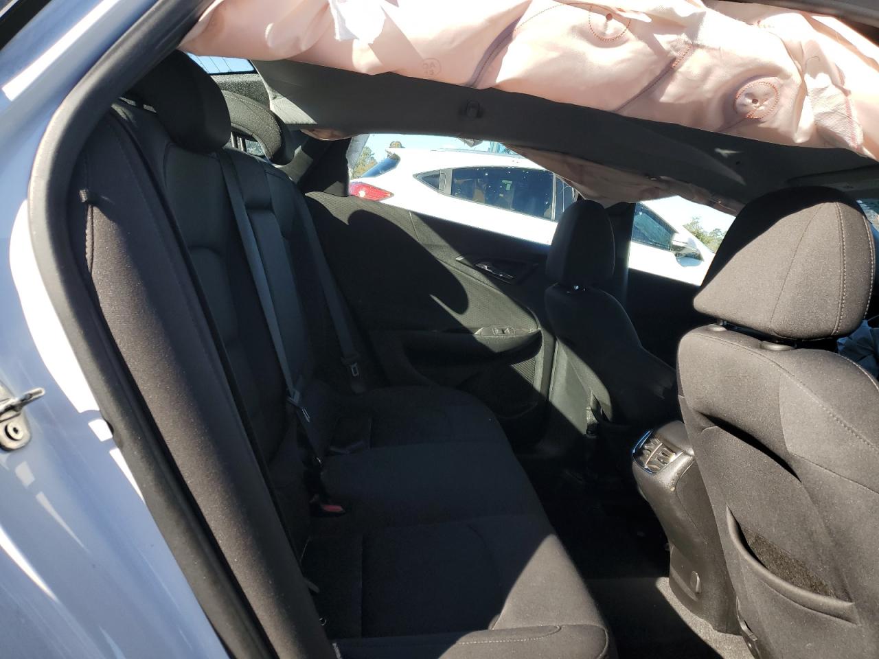 2020 Chevrolet Malibu - Image 10