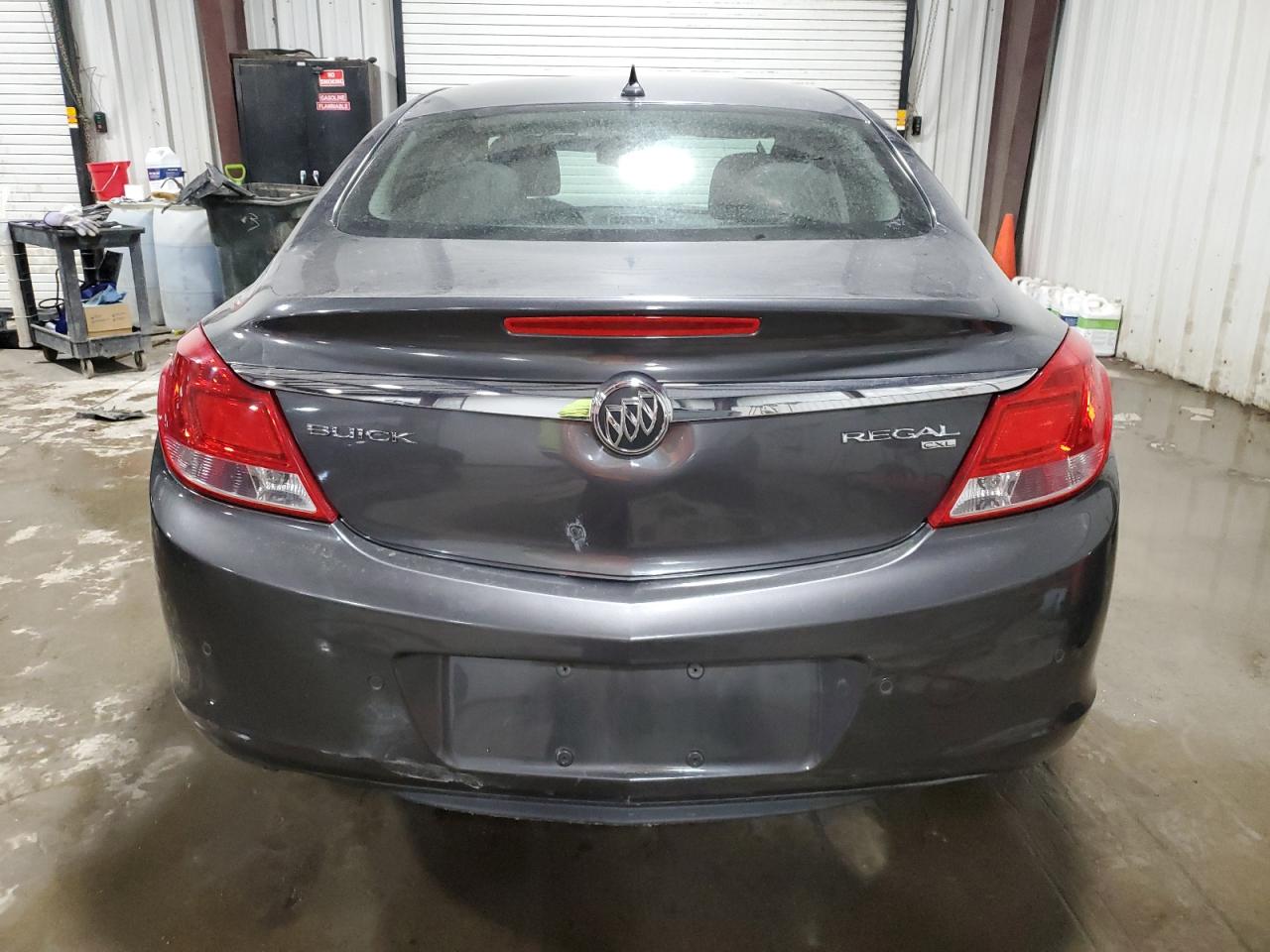 2011 Buick Regal - Image 6