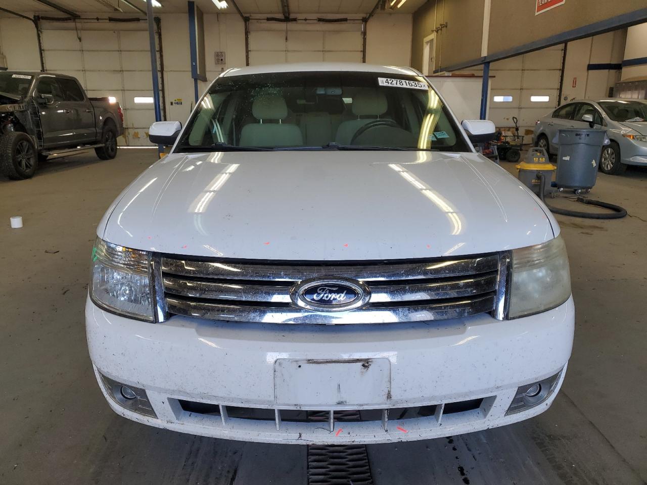 2008 Ford Taurus - Image 5