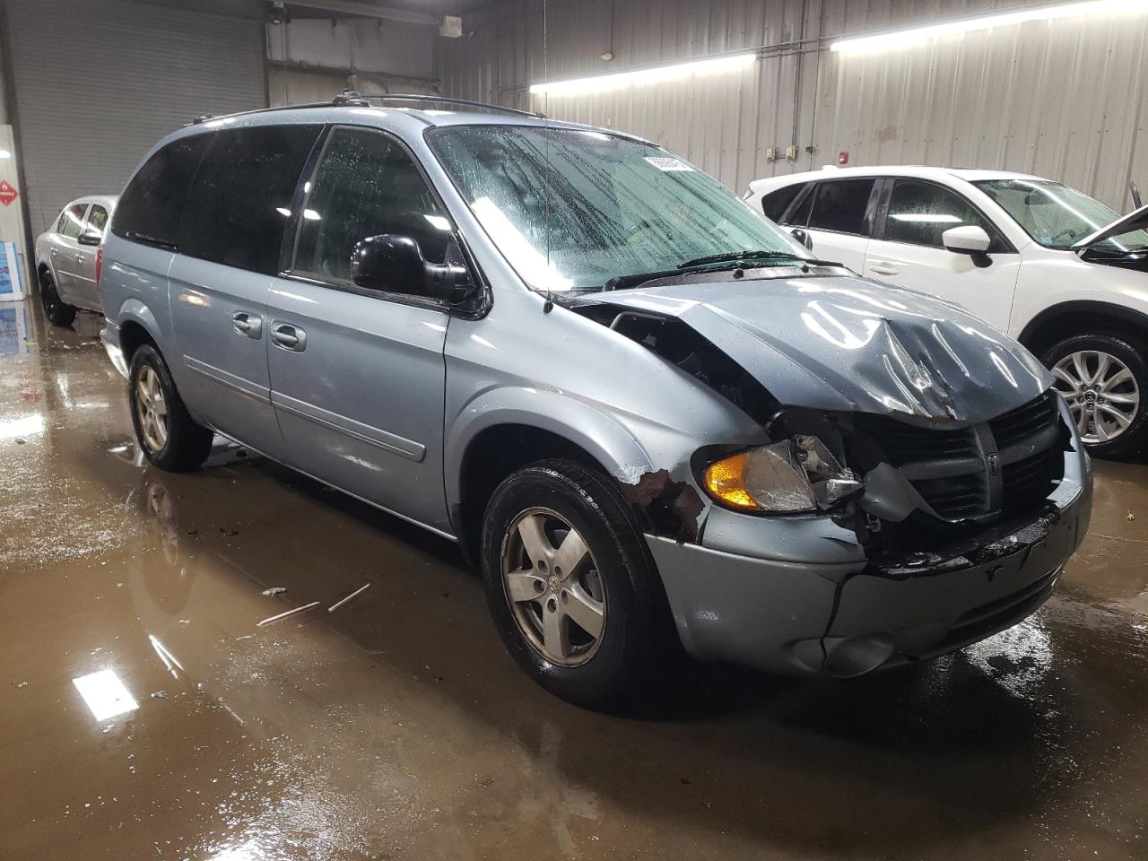 2005 Dodge Caravan - Image 4
