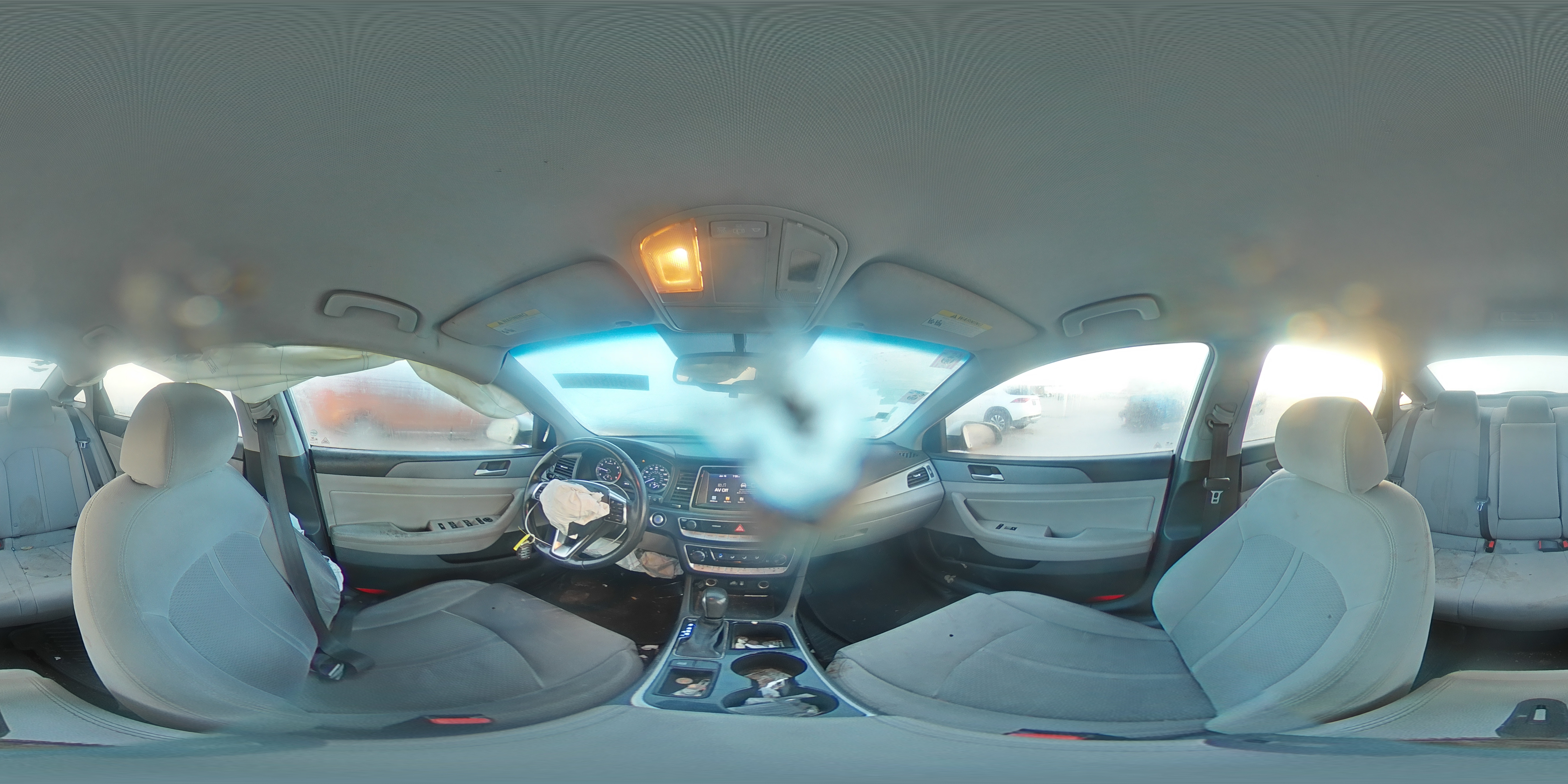 2018 Hyundai Sonata - Image 12