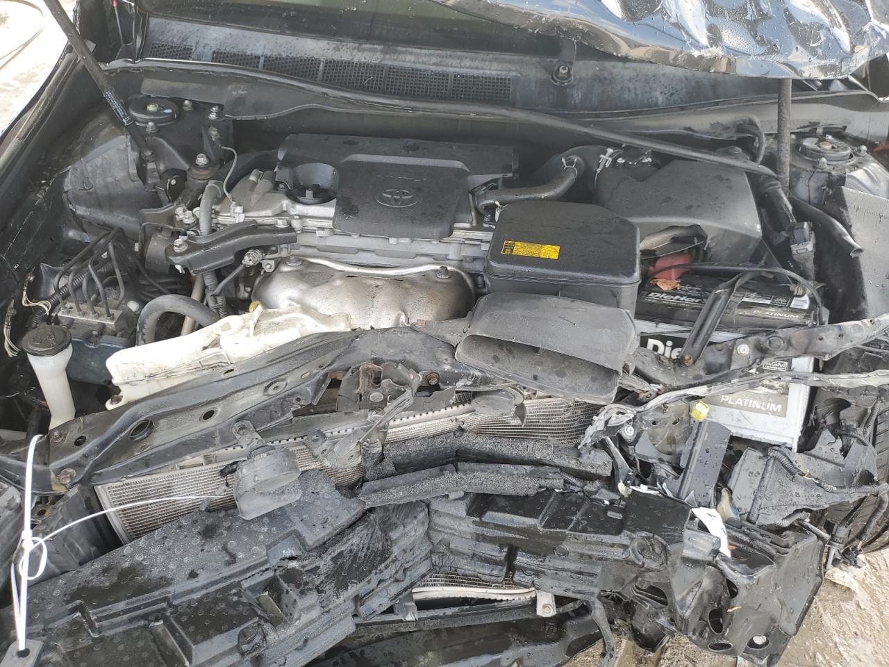 2015 Toyota Camry - Image 11