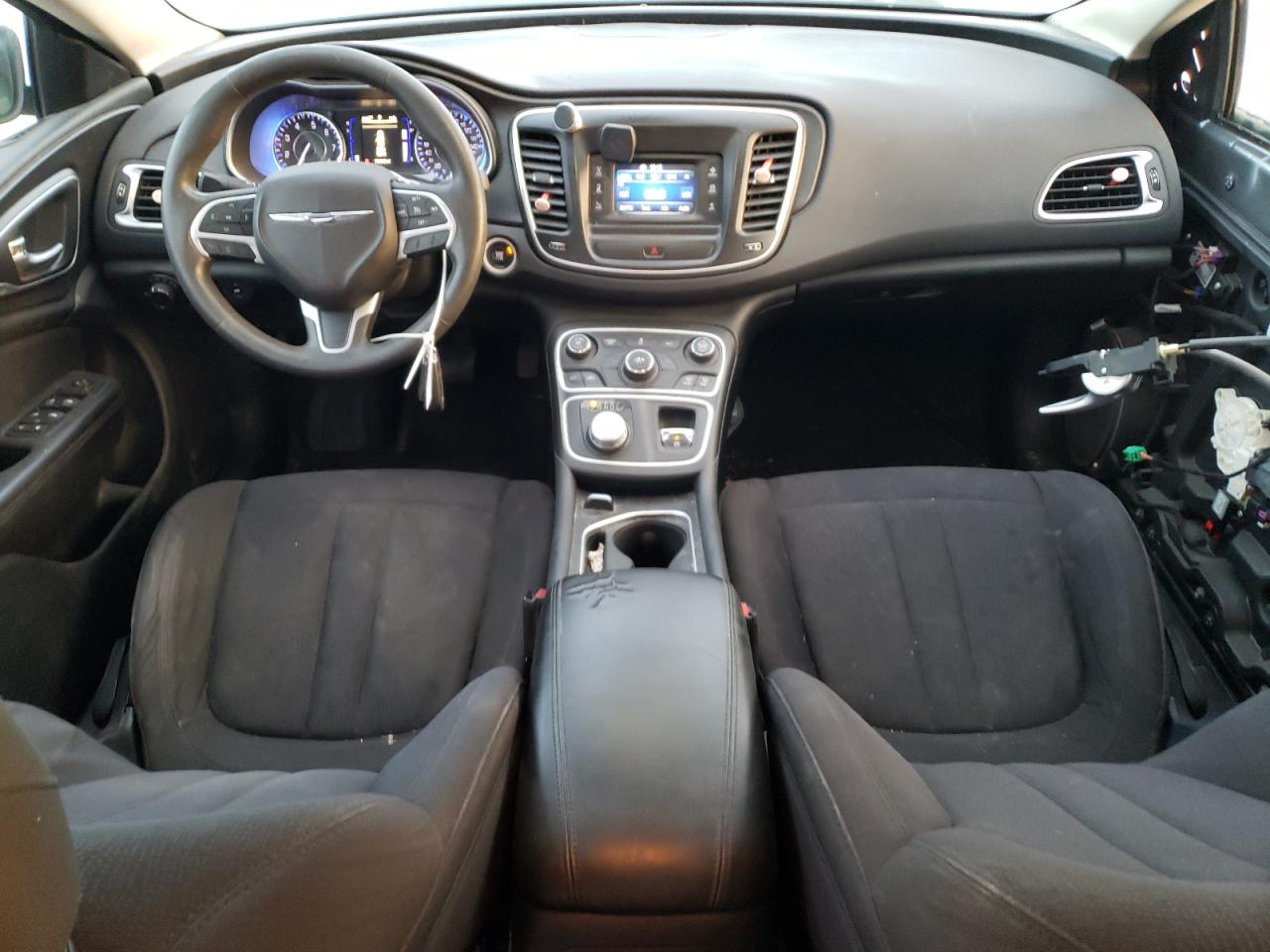 2015 Chrysler 200 - Image 8