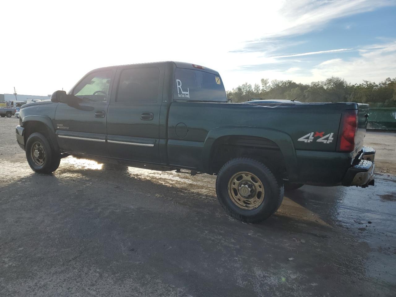 2005 Chevrolet Silverado - Image 2