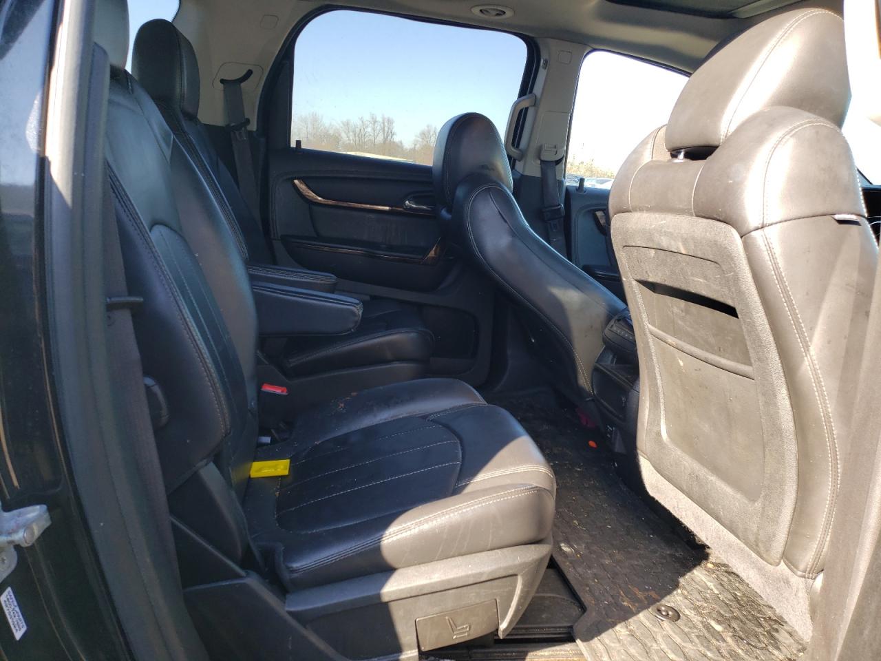 2015 GMC Acadia - Image 10