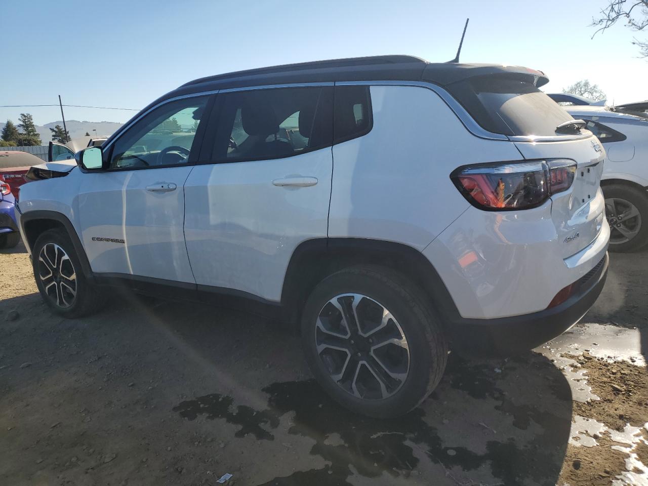 2022 Jeep Compass - Image 2