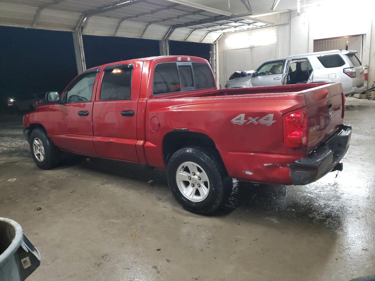 2006 Dodge Dakota - Image 2
