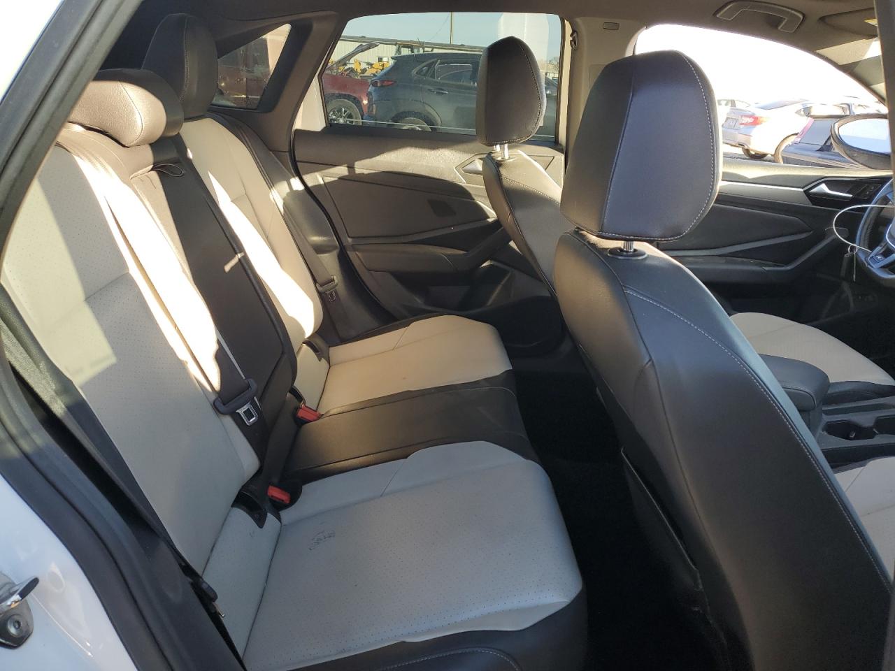 2019 Volkswagen Jetta - Image 10