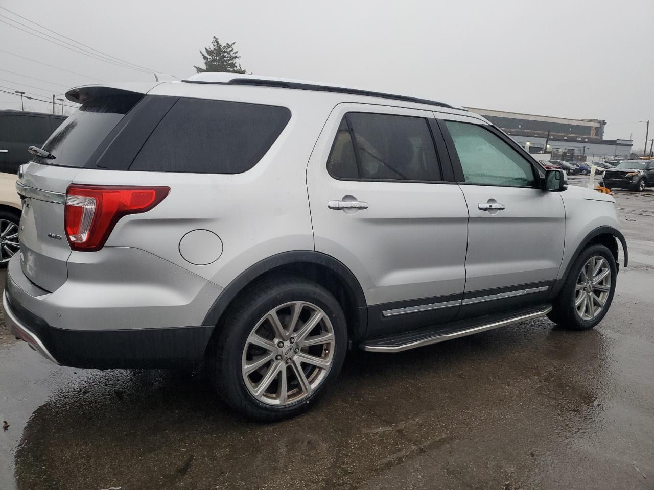 2016 Ford Explorer - Image 3