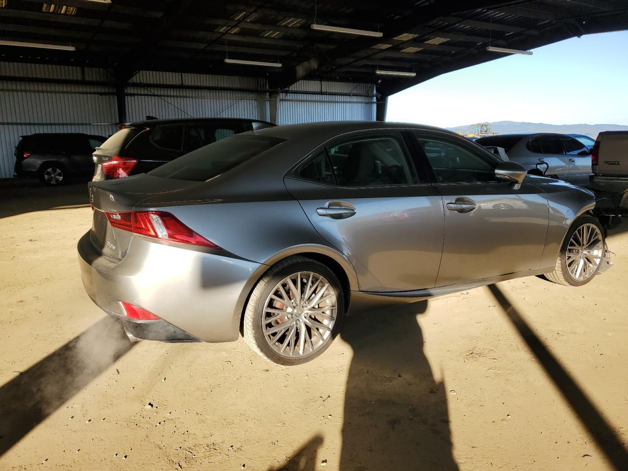 2014 Lexus IS - Image 3
