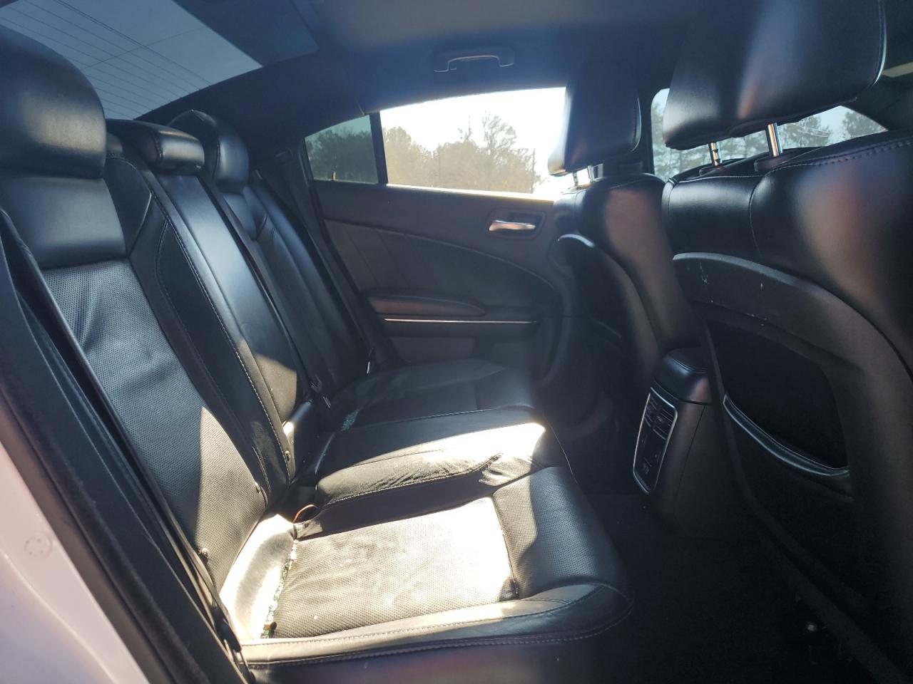 2016 Dodge Charger - Image 10