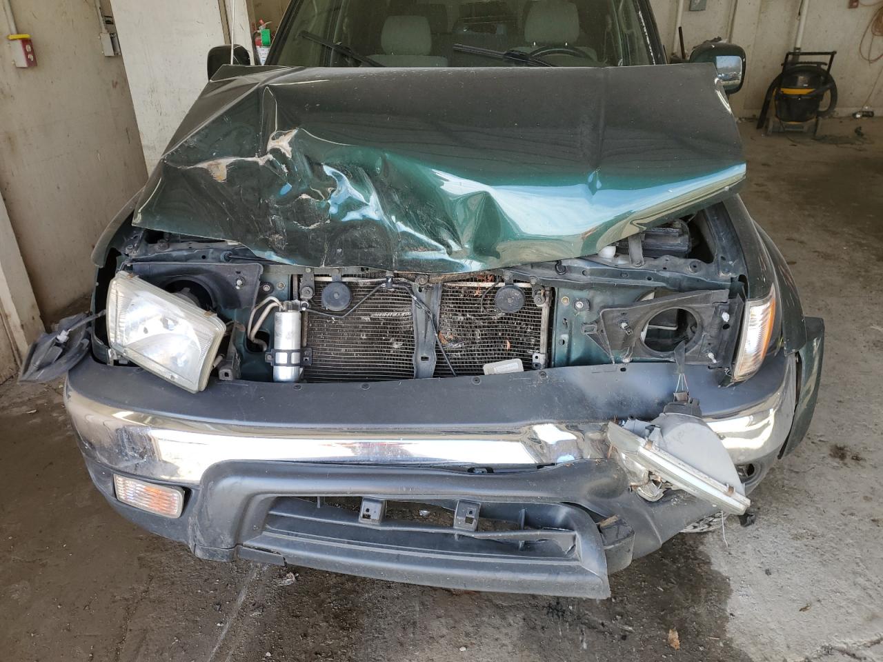 2000 Toyota 4Runner - Image 12