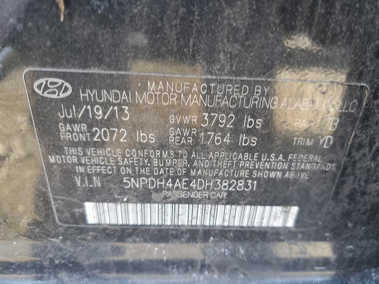 2013 Hyundai Elantra - Image 12
