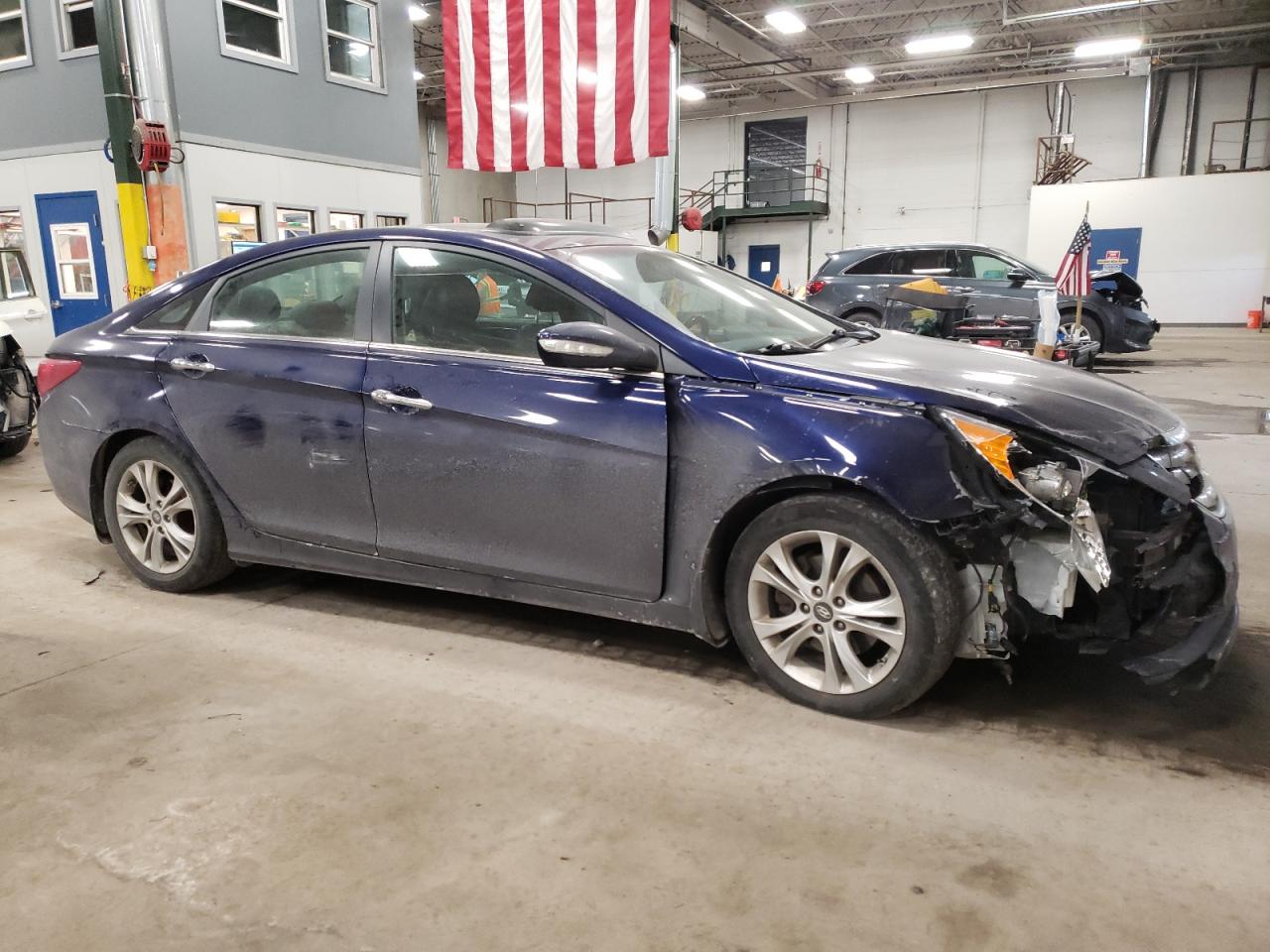 2013 Hyundai Sonata - Image 4