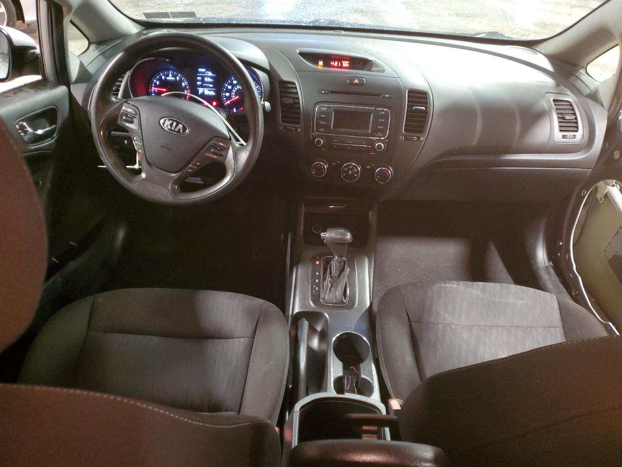 2016 Kia Forte - Image 8