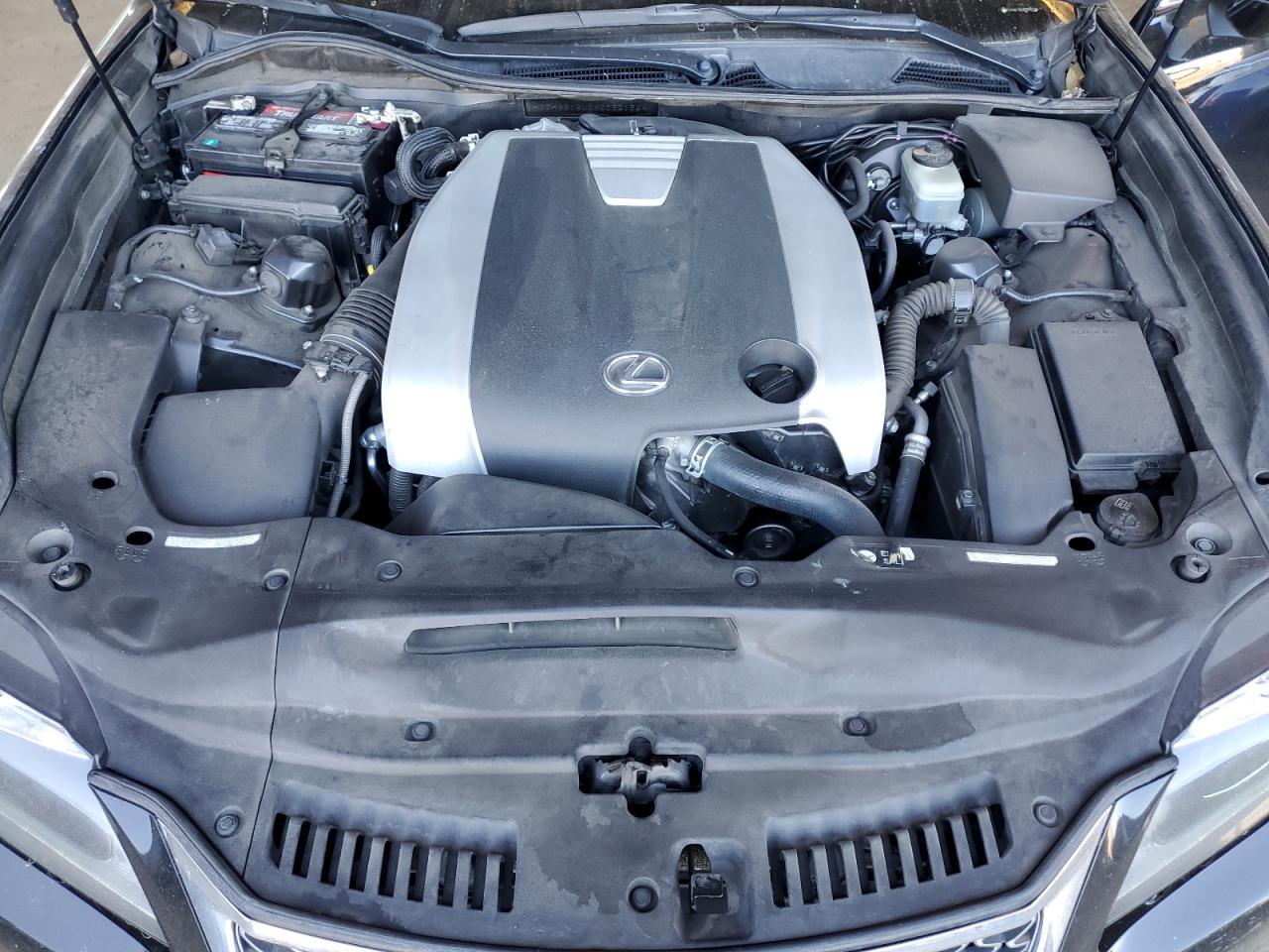 2014 Lexus GS - Image 11