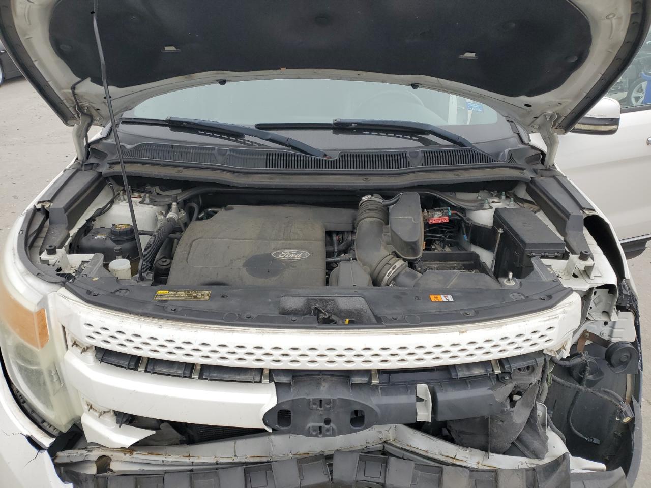 2011 Ford Explorer - Image 12