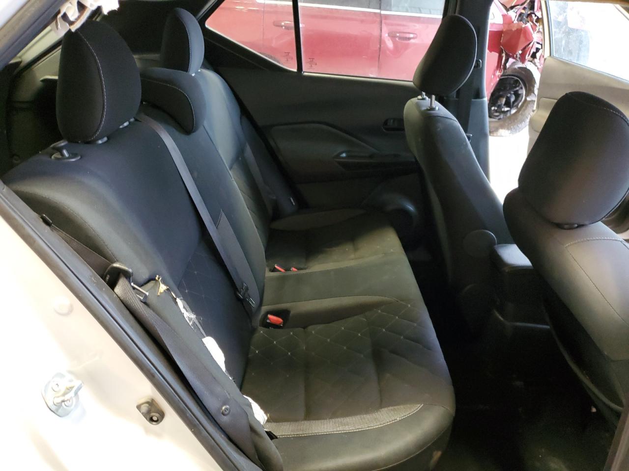 2020 Nissan Kicks - Image 12