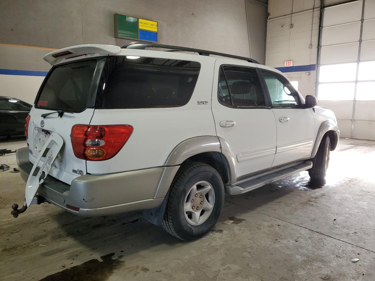 2002 Toyota Sequoia - Image 3