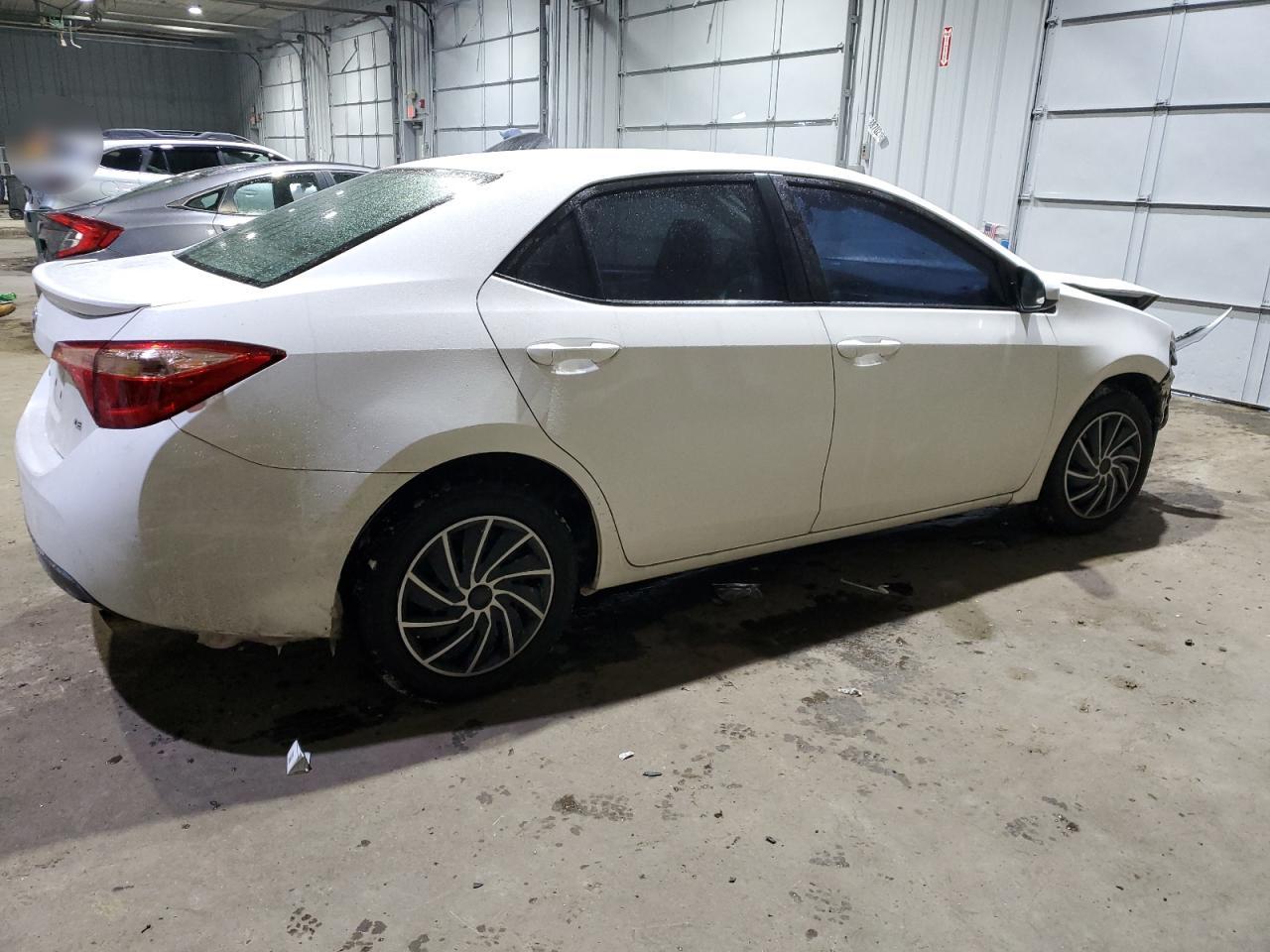 2017 Toyota Corolla - Image 3