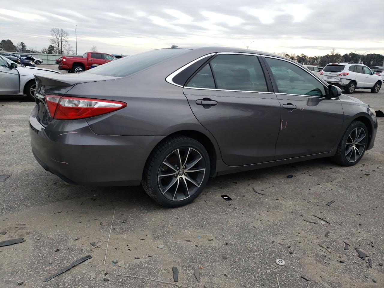 2016 Toyota Camry - Image 3