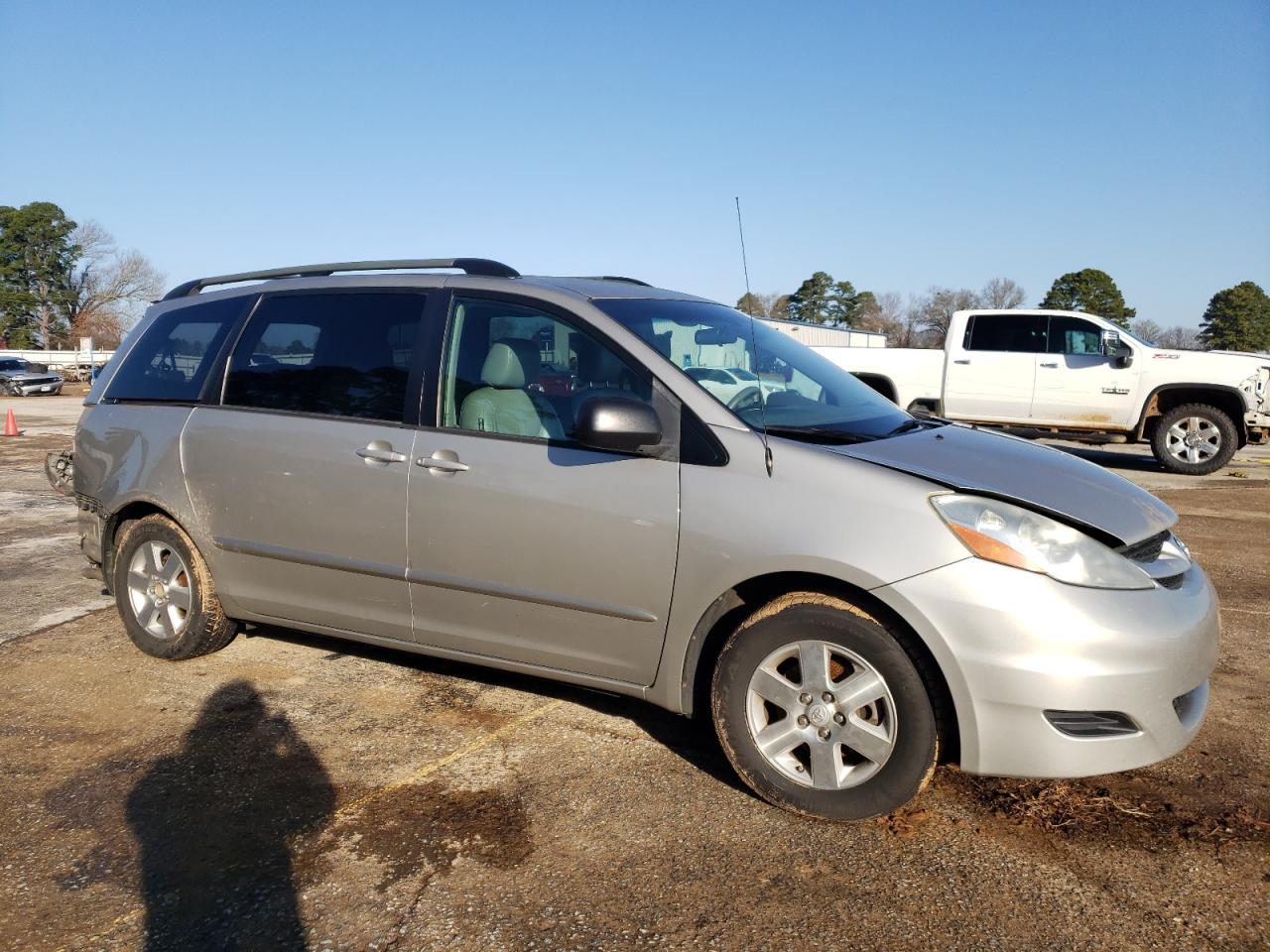 2007 Toyota Sienna - Image 4
