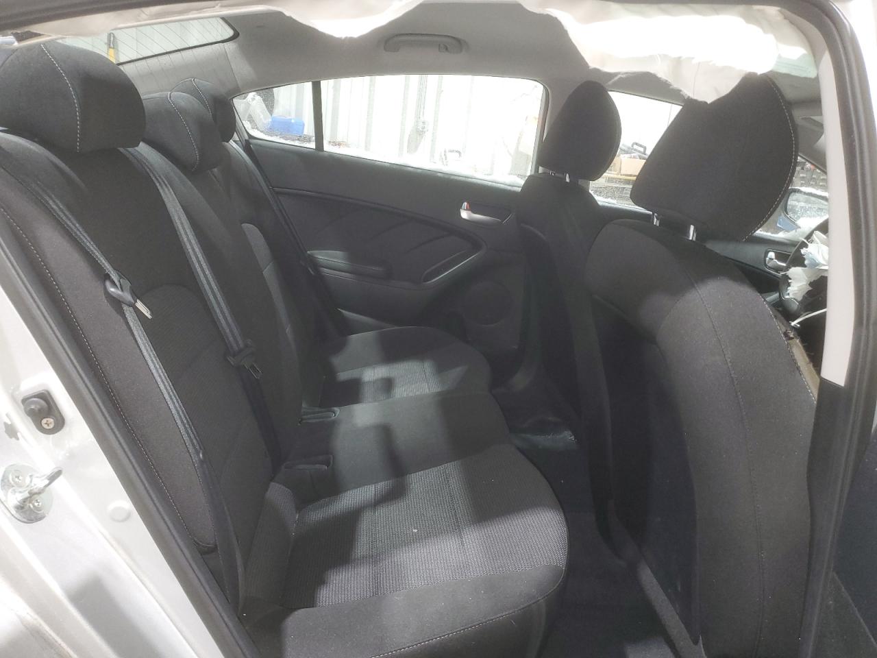 2018 Kia Forte - Image 11