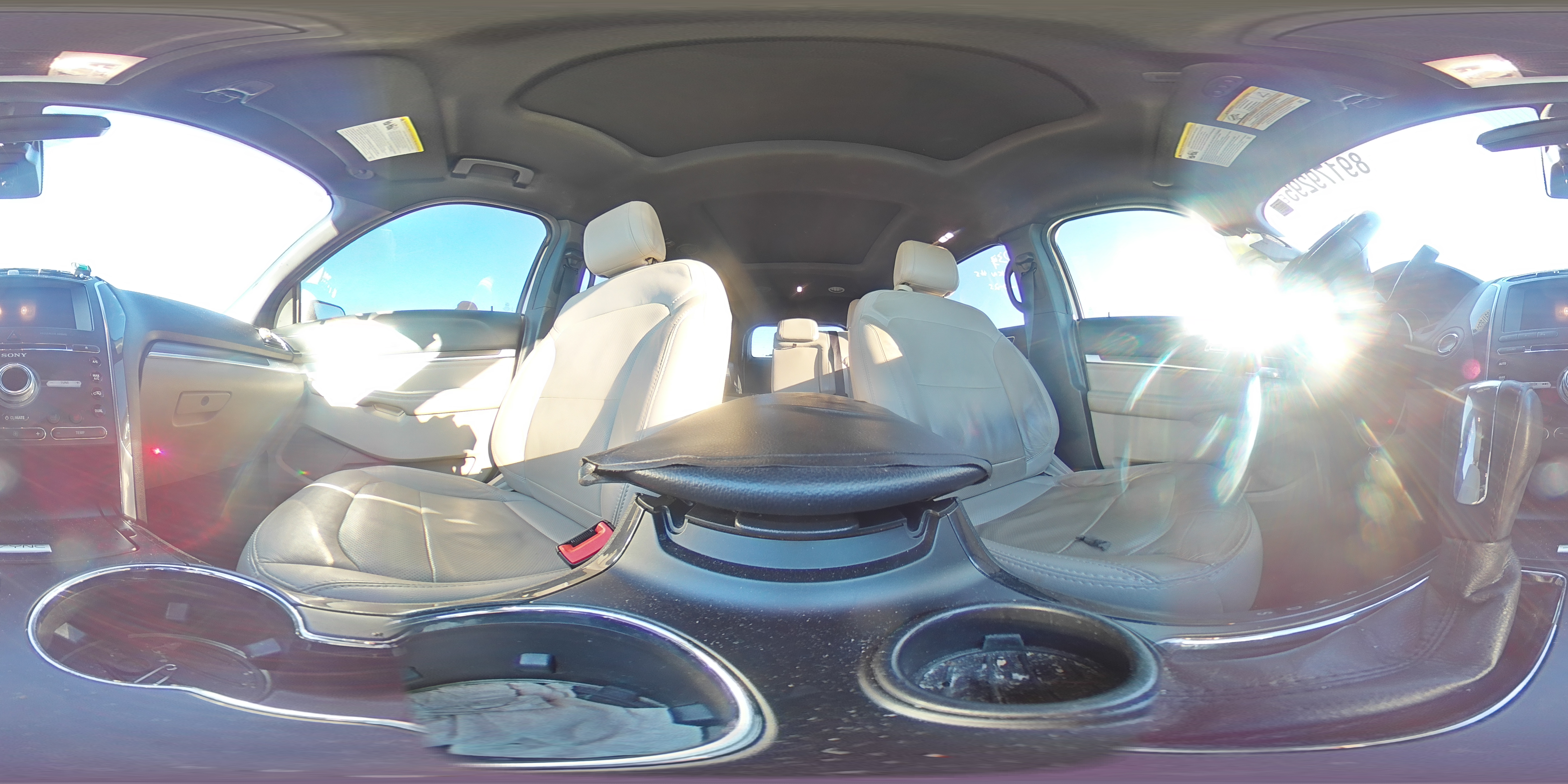 2018 Ford Explorer - Image 12