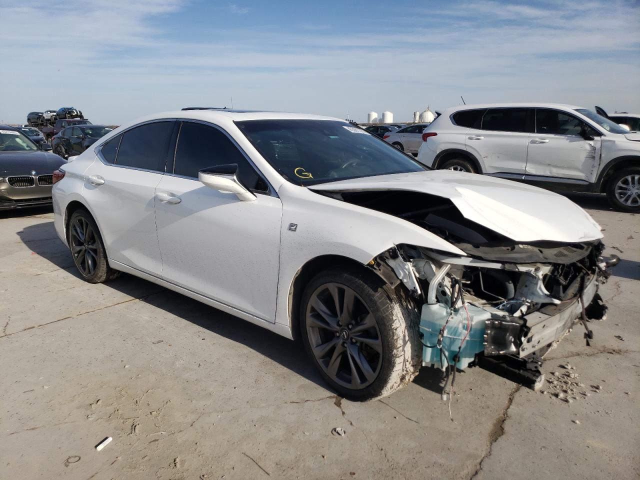 2019 Lexus ES - Image 4