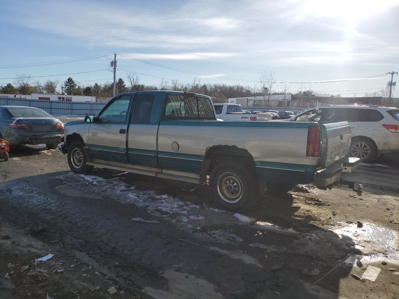 1995 Chevrolet GMT-400 - Image 2