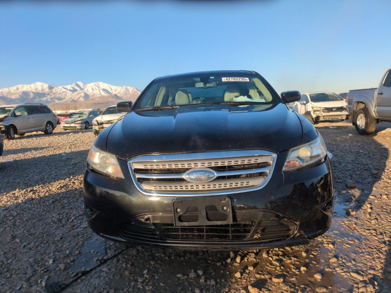 2010 Ford Taurus - Image 5