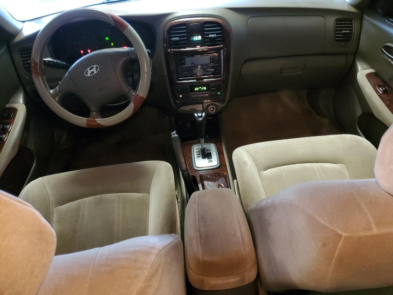 2005 Hyundai Sonata - Image 8