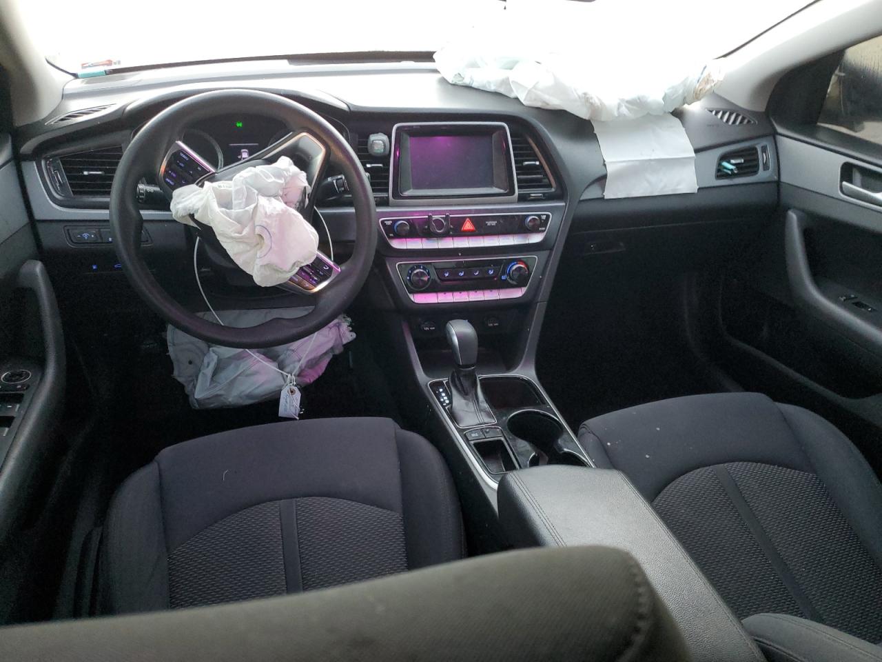 2018 Hyundai Sonata - Image 8
