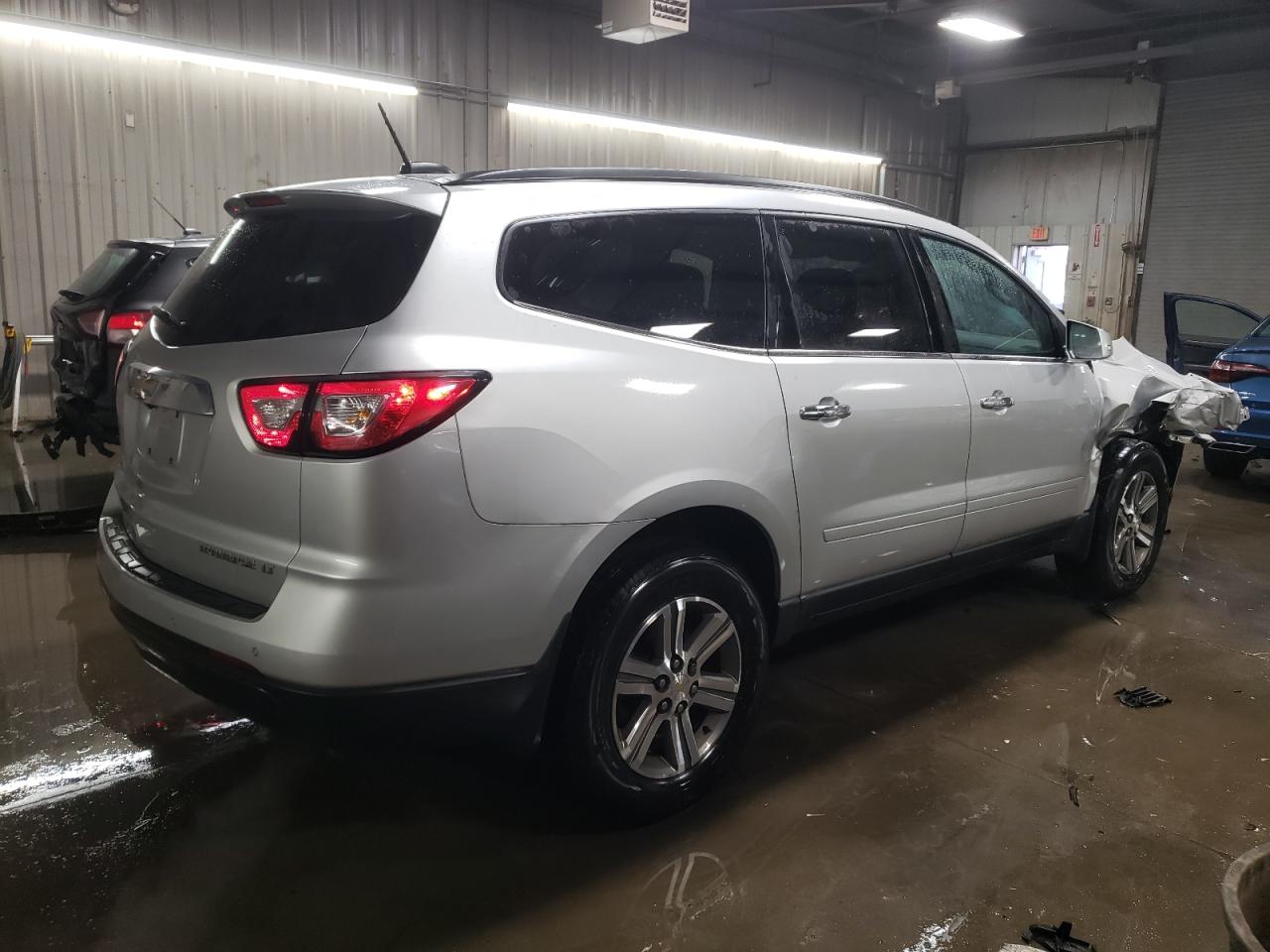 2016 Chevrolet Traverse - Image 3
