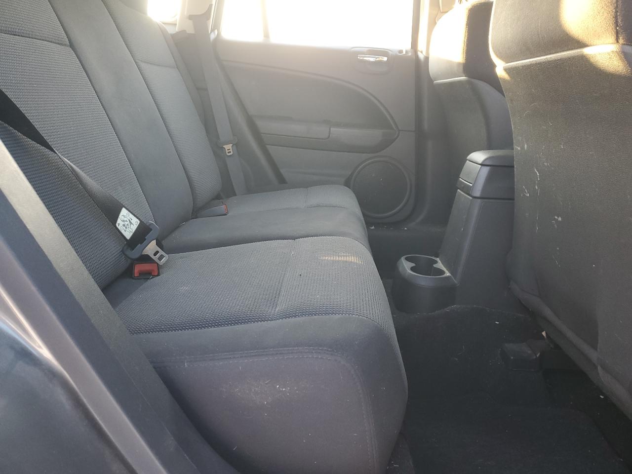 2011 Dodge Caliber - Image 11