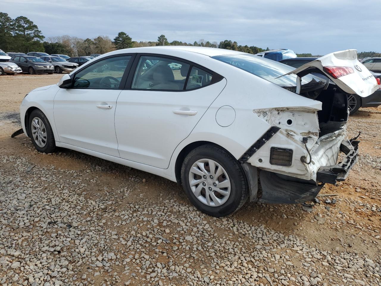 2019 Hyundai Elantra - Image 2